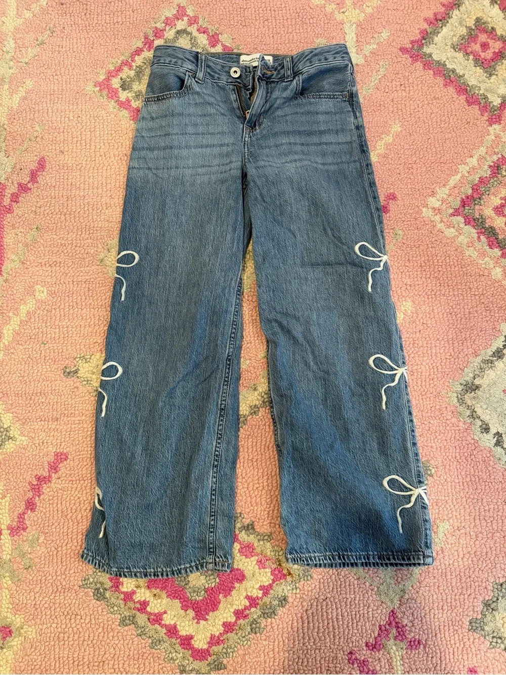 Abercrombie KIDS Blue Wide-Leg Jeans with Side Bow Detail. Size 9/10